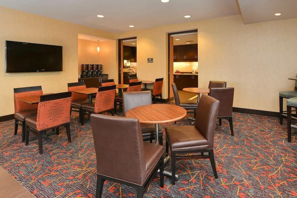 Residence Inn By Marriott Coralville Exterior foto